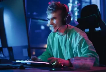 From Novice to Pro: A Journey Through Online Gaming Mastery